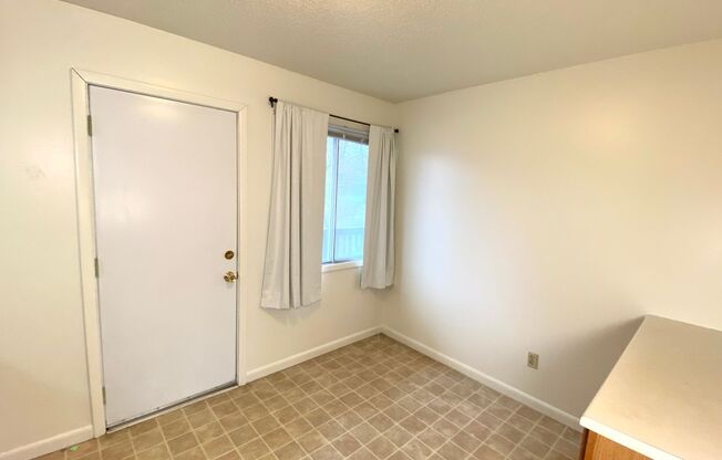 2 beds, 1.5 baths, 900 sqft, $1,175, Unit 710-4