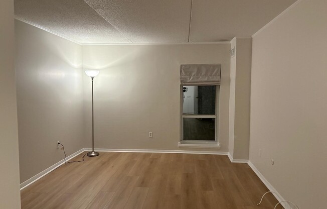 1 bed, 1 bath, 800 sqft, $2,300, Unit 502