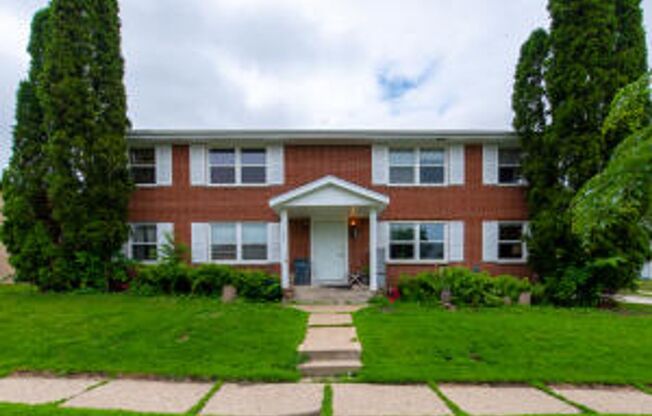 343 W Newhall Ave. (8 Unit)