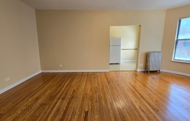 7726 North Marshfield