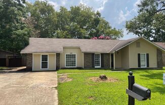 Nice 3/2 with bonus rm in Carriage Hills