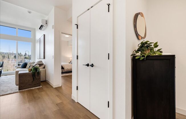 1 bed, 1 bath, 737 sqft, $2,049, Unit 510