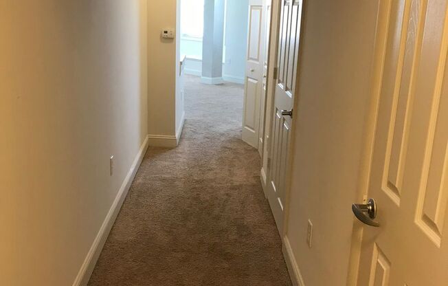 2 beds, 2 baths, 840 sqft, $1,979, Unit 4-0502