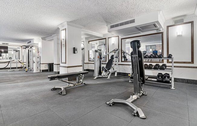 1 bed, 1 bath, $3,950, Unit 3R