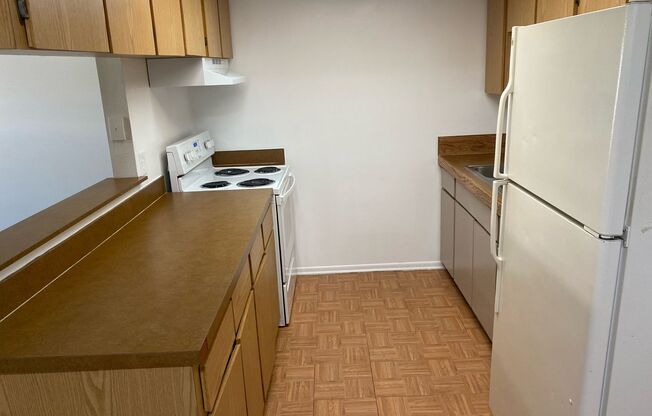 1 bed, 1 bath, 600 sqft, $1,200, Unit 277