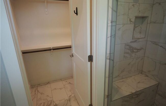 Modern 2 bed/2.5 bath Central Austin Home