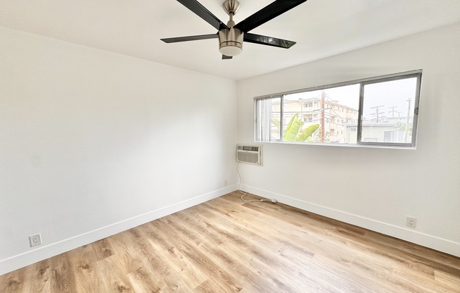 10206 REGENT ST