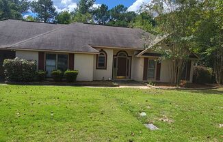 Nice 3 bedroom 2 bathroom home with a pool, in the Springfield Subdivision. In the Shaw High, Midland Academy, and Blackmond Rd, School district. Close to shopping.