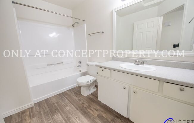 3 beds, 2 baths, 1,350 sqft, $1,899, Unit 4060