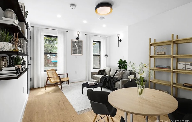 18 ANDREWS PL 1