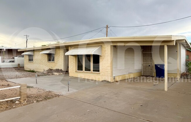 2120 N 3 AVE