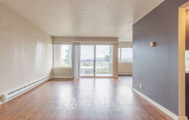 1 bed, 1 bath, 720 sqft, $1,895, Unit 305