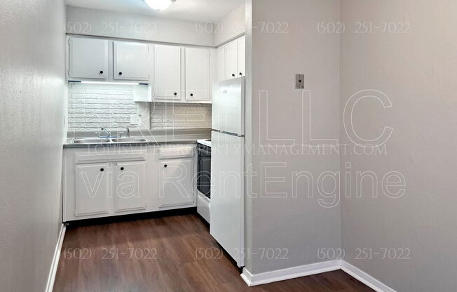 214 E 13 ST