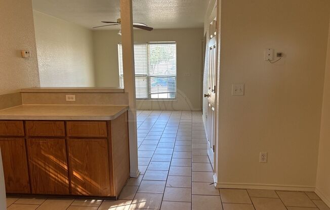 2 beds, 1.5 baths, $995