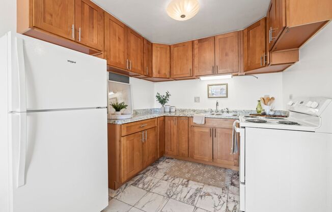 For Rent - [Rainbow Place] 2754 Kuilei St. #2002