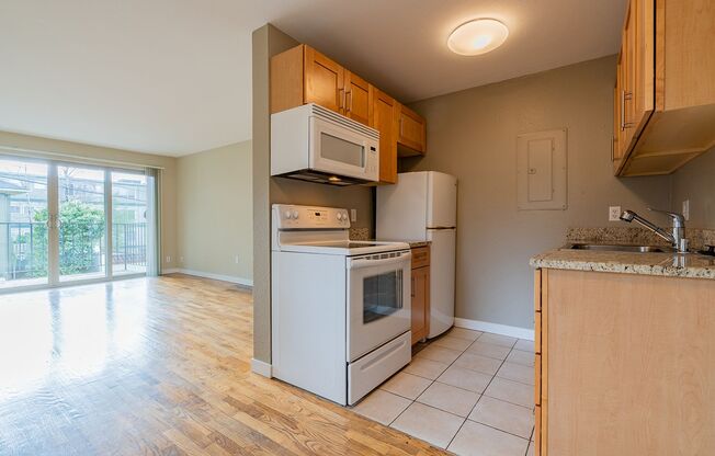 1 bed, 1 bath, 600 sqft, $1,795