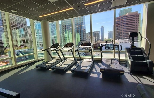 1 bed, 1 bath, 748 sqft, $2,500, Unit 1805