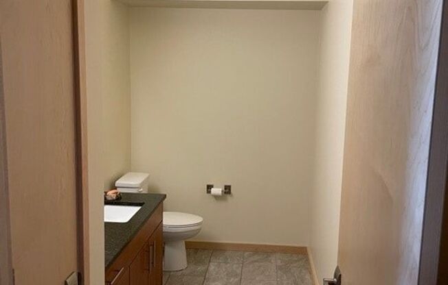 1 bed, 1.5 baths, 1,225 sqft, $2,150, Unit 603