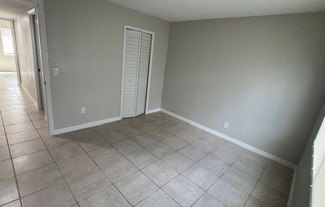 3 beds, 2 baths, 1,259 sqft, $1,850, Unit 844APE