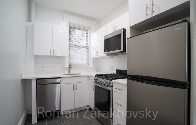 4 AYR RD