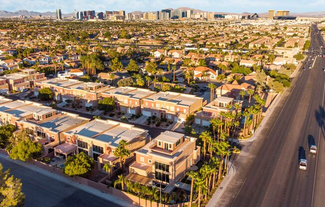 LUXURY, INDUSTRIAL, FULLY FURNISHED 3 BEDROOM HOME WITH 360 VIEWS
