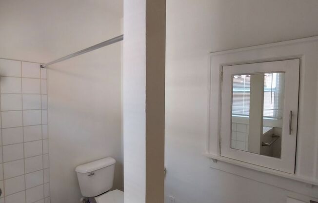 1 bed, 1 bath, $1,695, Unit 5