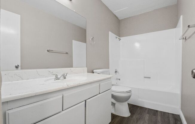 2 beds, 2 baths, 840 sqft, $1,750, Unit 210