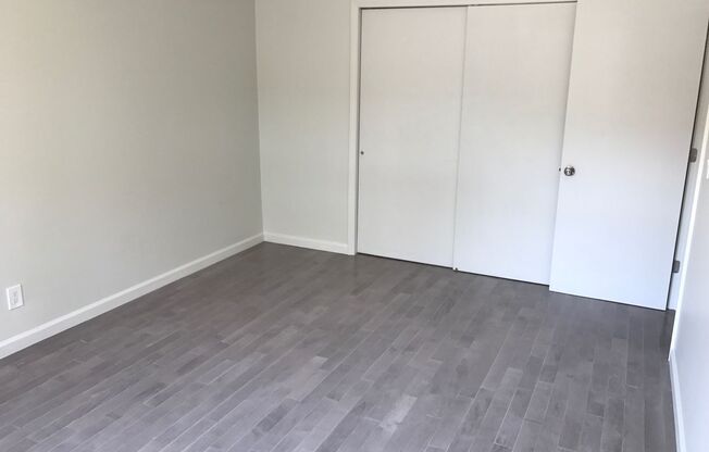 2 beds, 1 bath, 830 sqft, $2,446, Unit 212