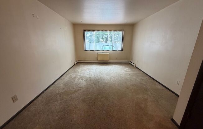 1668 Shawano Ave