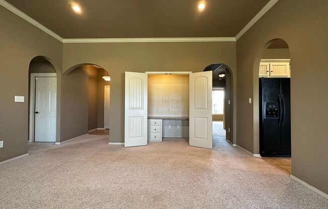 Spacious Elegance: Your Dream 3 Bed, 2 Bath Home with a Cozy Fireplace and 2-Car Garage!
