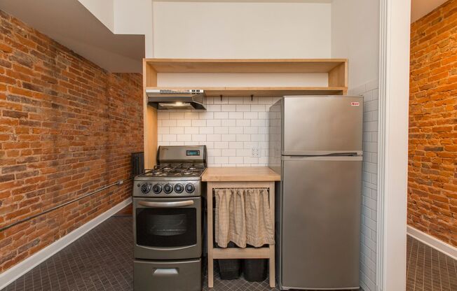 Newly Renovated Home For Rent - Brewerytown