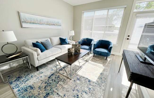 Living room  Maple Place Townhomes - Southfield MI