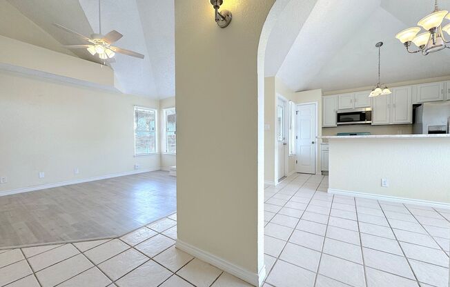 North Hills 3 Bed Refrig A/C!