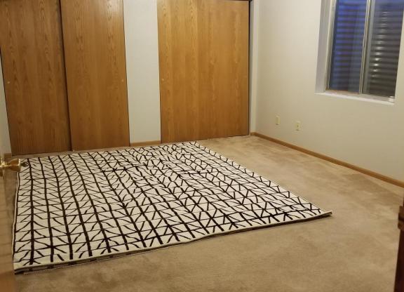 1 bed, 1 bath, 2,506 sqft, $650