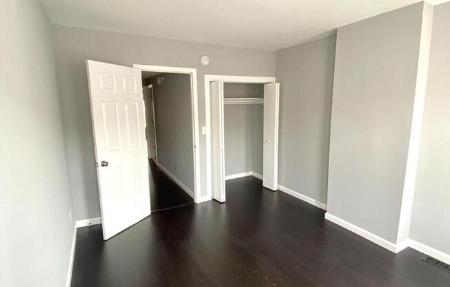 2 beds, 1 bath, $1,599