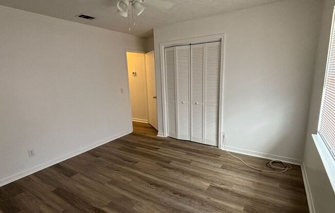 2 beds, 1 bath, 950 sqft, $1,175