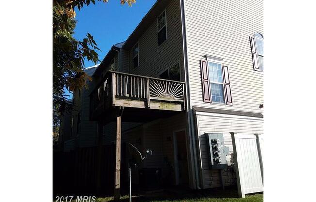 Charming 3-Bedroom Townhome in Glen Burnie in a Gated Community