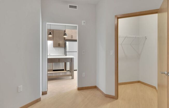 Studio, 1 bath, 528 sqft, $1,650, Unit 313
