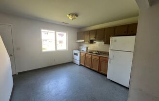 2 beds, 1.5 baths, $625, Unit D4