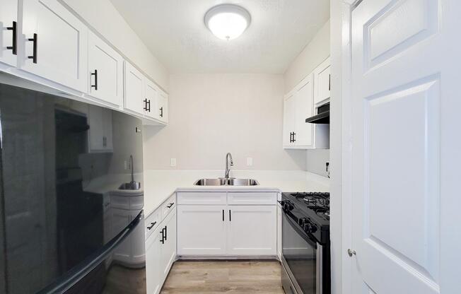 Home - Court at Oak Forest - Houston, TX