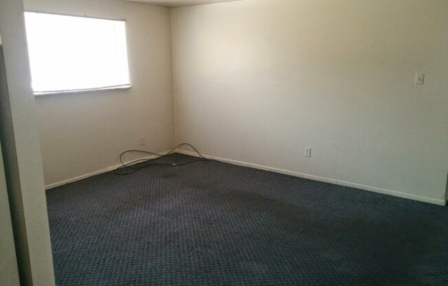 2 beds, 1 bath, 800 sqft, $899, Unit Apt. 08