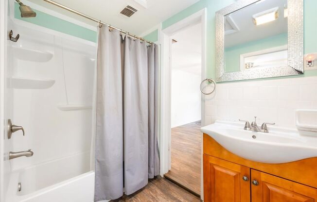 2-Bedroom Cottage in Central Savannah – Close to Hospitals, Schools & Shopping!