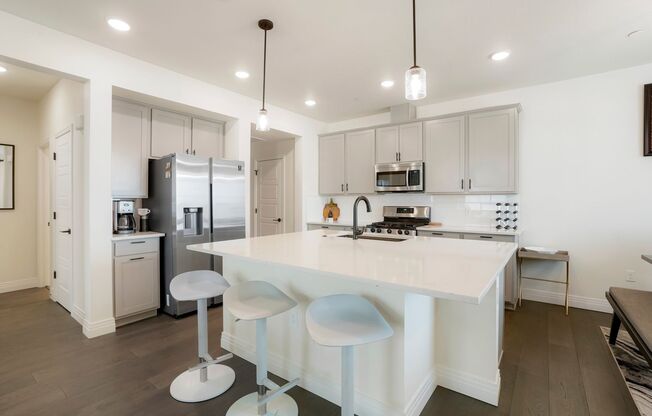 CLM-Brookhaven Condominiums