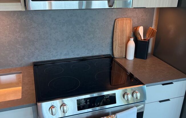 2 beds, 2 baths, 816 sqft, $3,995, Unit 809