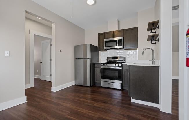 18 SAINT ANN ST