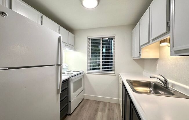 2 beds, 1 bath, 803 sqft, $1,515, Unit 67