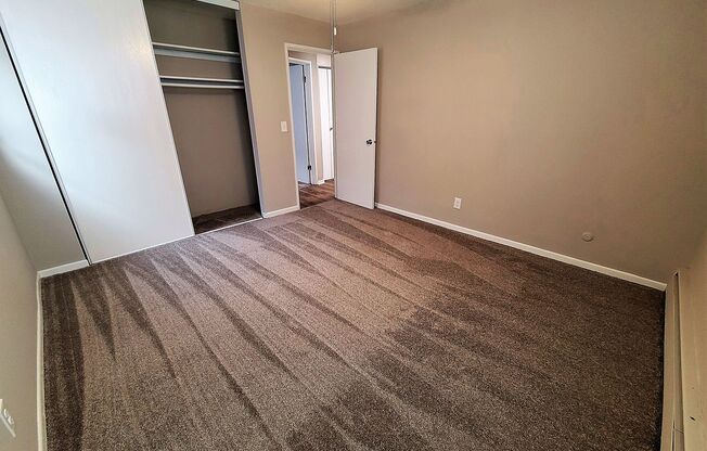 2 beds, 1 bath, 804 sqft, $1,329, Unit 65-05