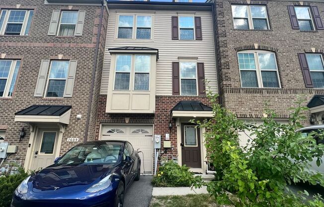 Charming 3 BR/2.5 BA Townhome in Hanover!
