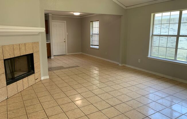 4427 LAS HACIENDAS DR