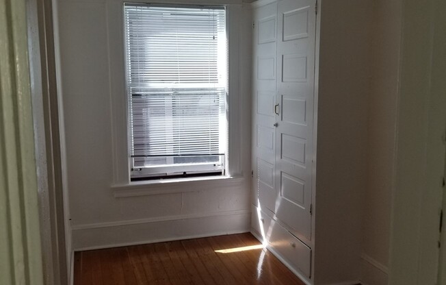 1 bed, 1 bath, 500 sqft, $1,375, Unit 305